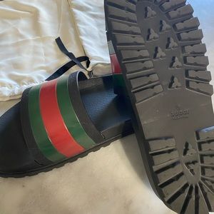 Men’s authentic Gucci slides
